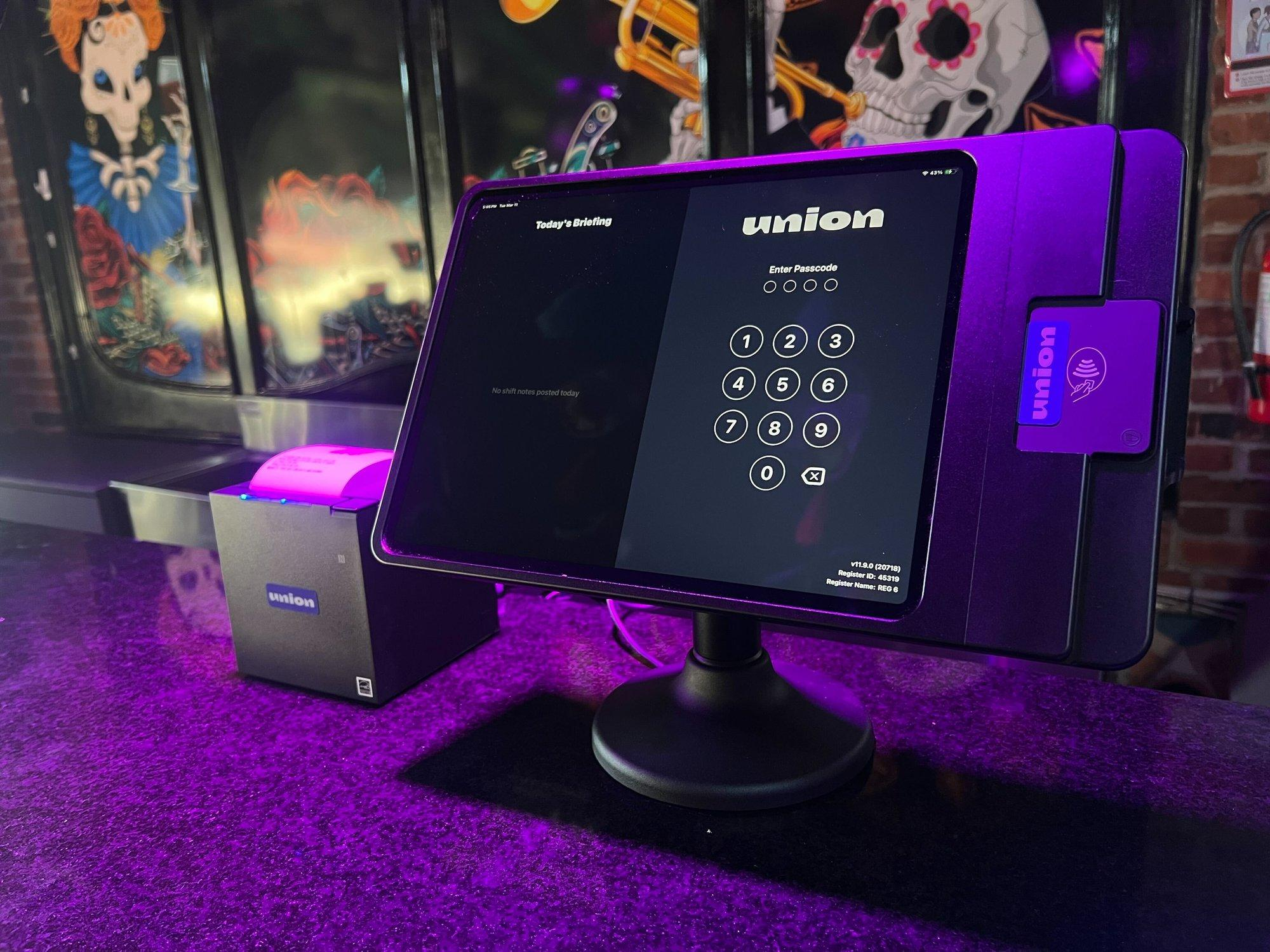 Union POS workstation installed in a bar